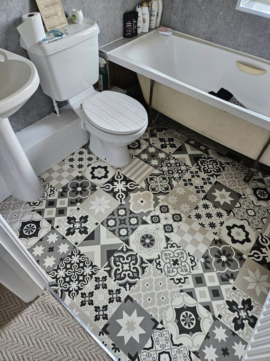 patterned bathroom vinyl, fitted by BDL Carpets & Vinyl in Sheffield